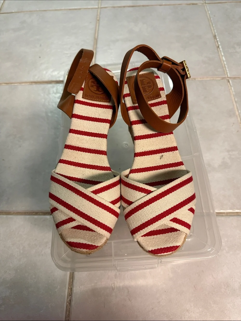 Leather Ankle-Strap Espadrille Sandals in Red and Cream